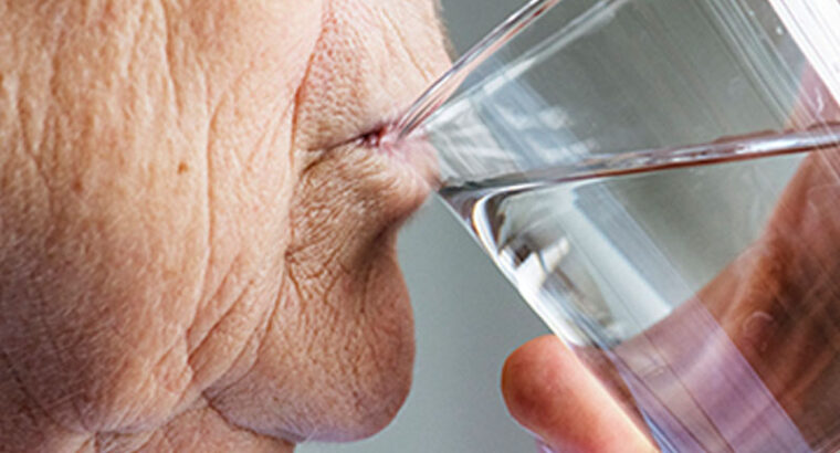 خطر کم آبی در بدن سالمندان