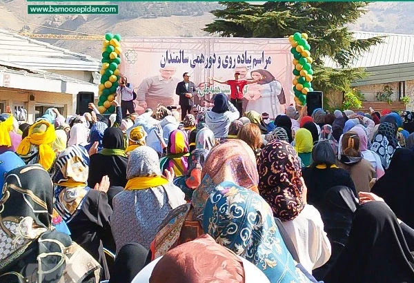 پیاده روی و دورهمی جهاندیدگان در گرامیداشت هفته ملی سالمند