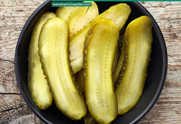 چرا خوردن خیارشور می‌تواند به کاهش وزن کمک کند?