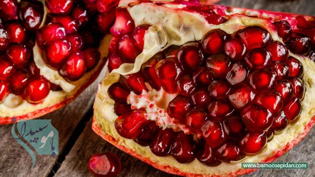 بهترین و ساده ترین روش دانه کردن انار بدون ریختوپاش